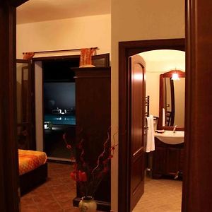 Camera con letto queen size